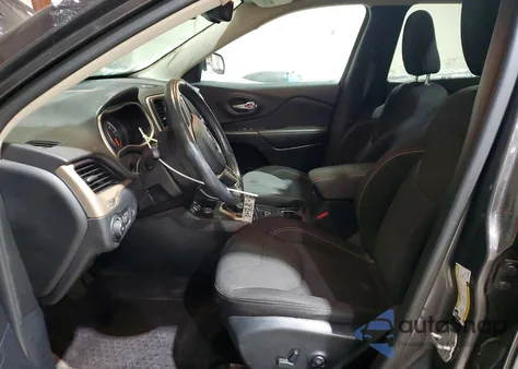 2017 Jeep Cherokee Latitude из США, поврежденный, VIN 1C4PJMCB0HW556365